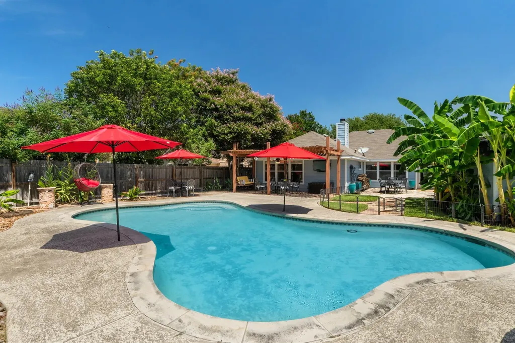 1817 Mason Creek Boulevard Leander TX 78641