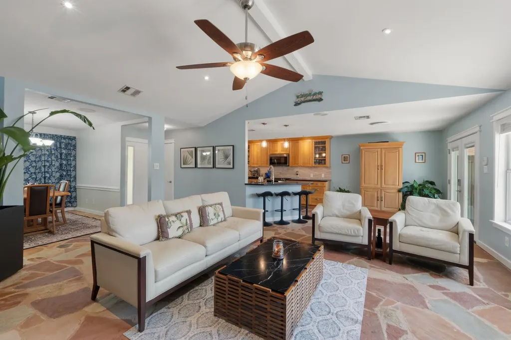 1817 Mason Creek Boulevard Leander TX 78641