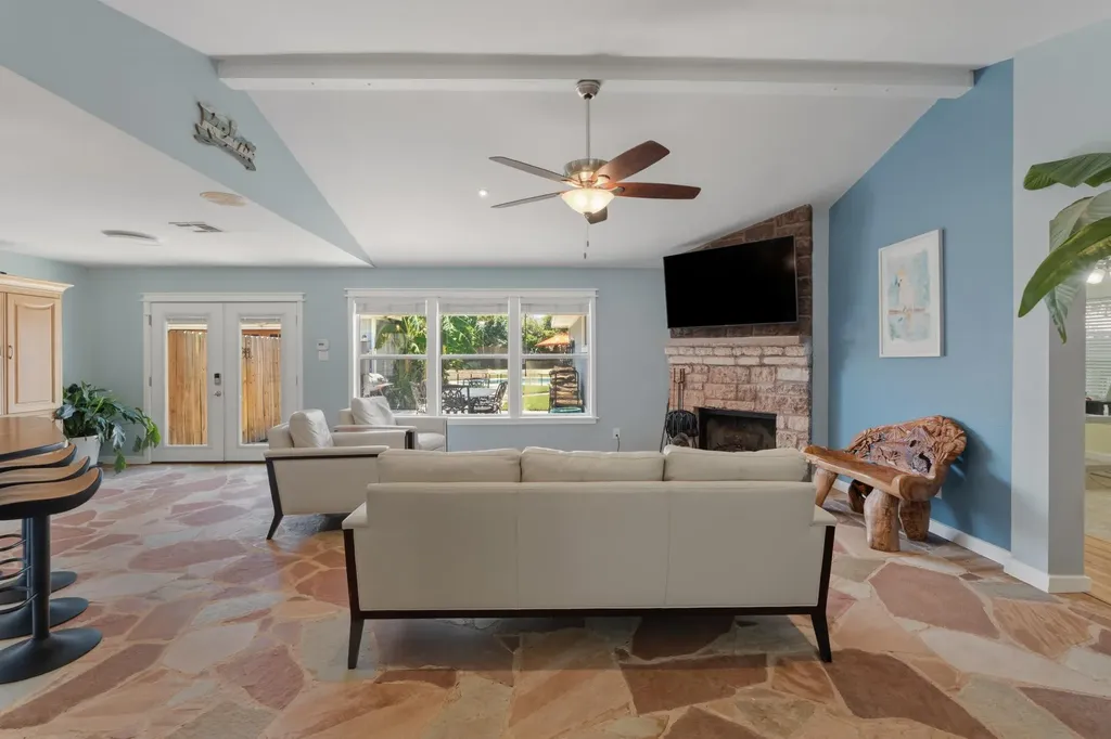 1817 Mason Creek Boulevard Leander TX 78641