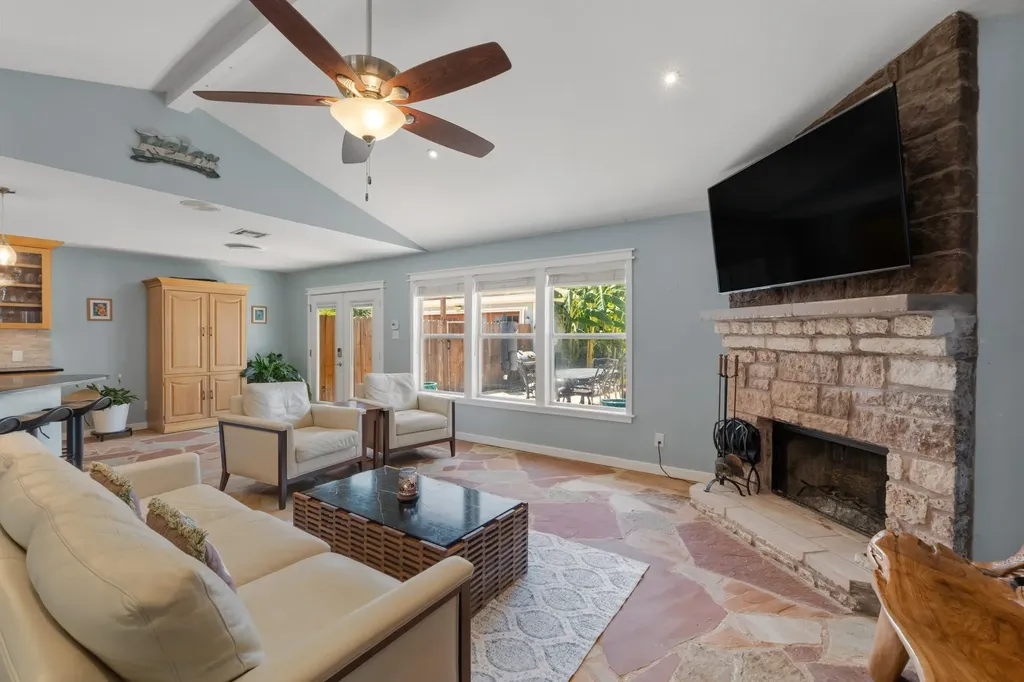 1817 Mason Creek Boulevard Leander TX 78641
