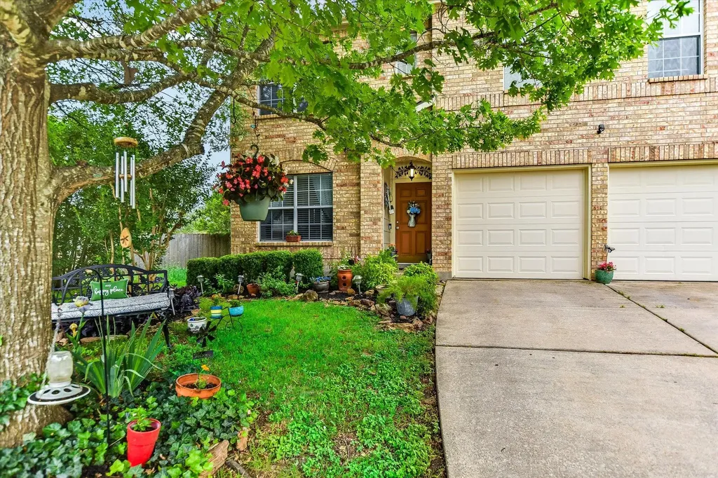 913 Polished Stone Cove Pflugerville TX 78660