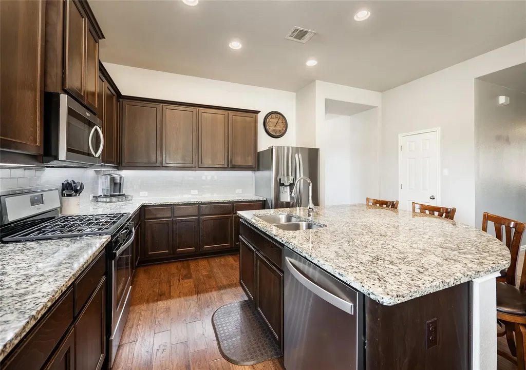 22108 Cross Timbers Bend Lago Vista TX 78645