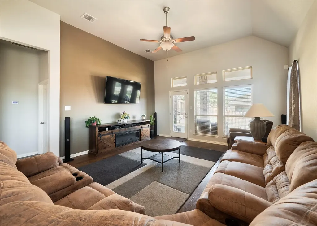 22108 Cross Timbers Bend Lago Vista TX 78645