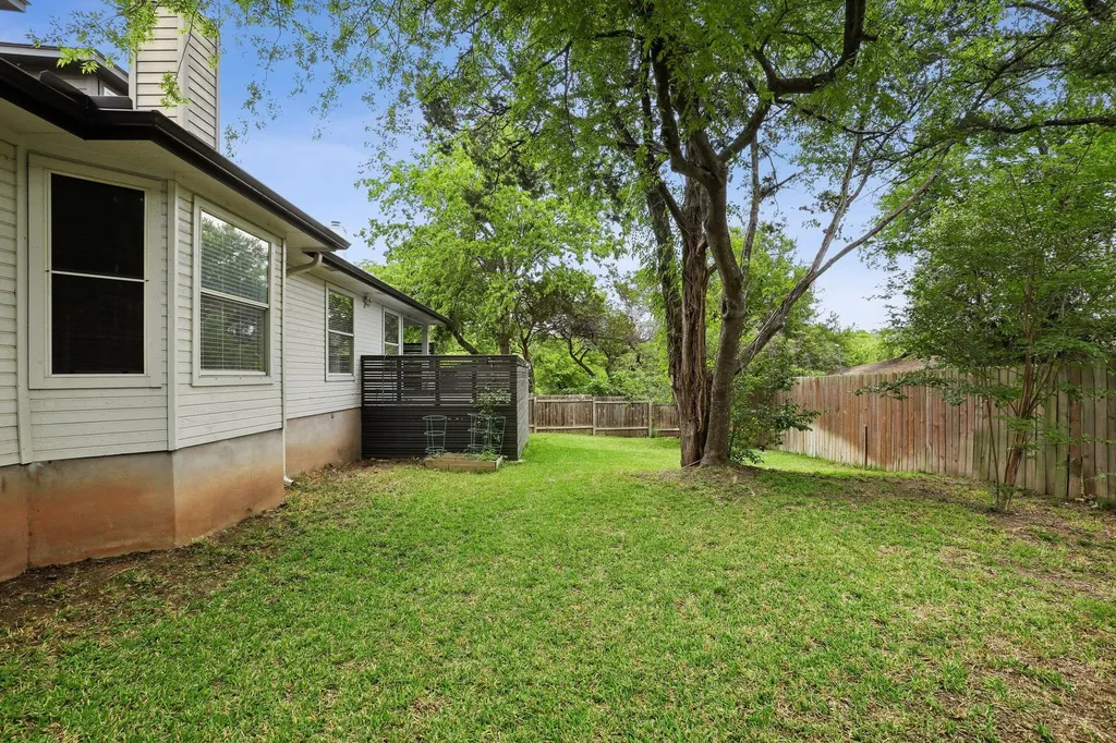6220 Harrogate Drive Austin TX 78759