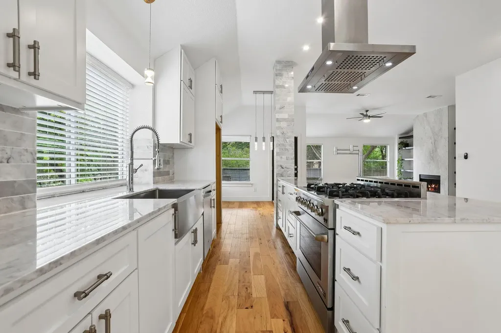 6220 Harrogate Drive Austin TX 78759