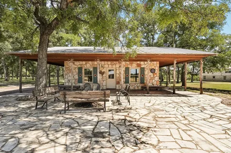 190 Private Road 3011 Lampasas TX 76550