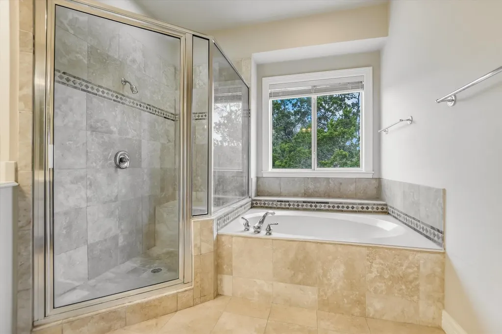 801 Chrissys Cove Austin TX 78733