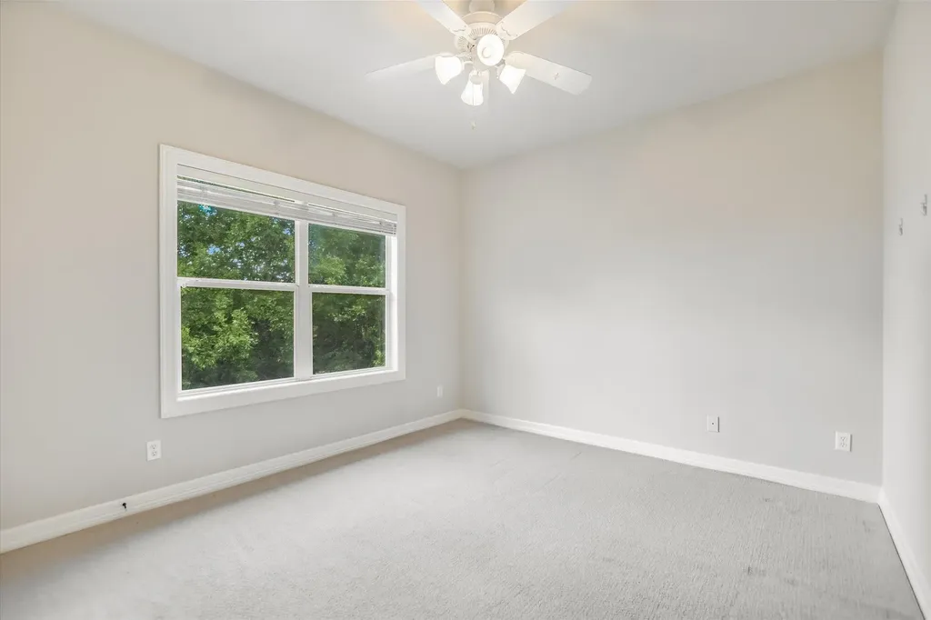 801 Chrissys Cove Austin TX 78733