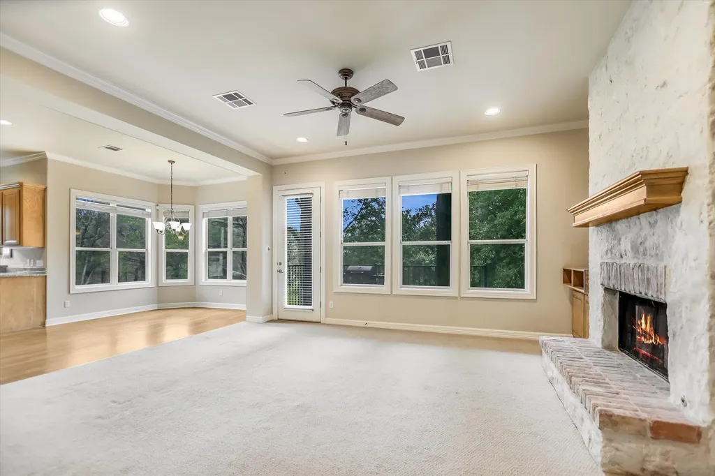 801 Chrissys Cove Austin TX 78733