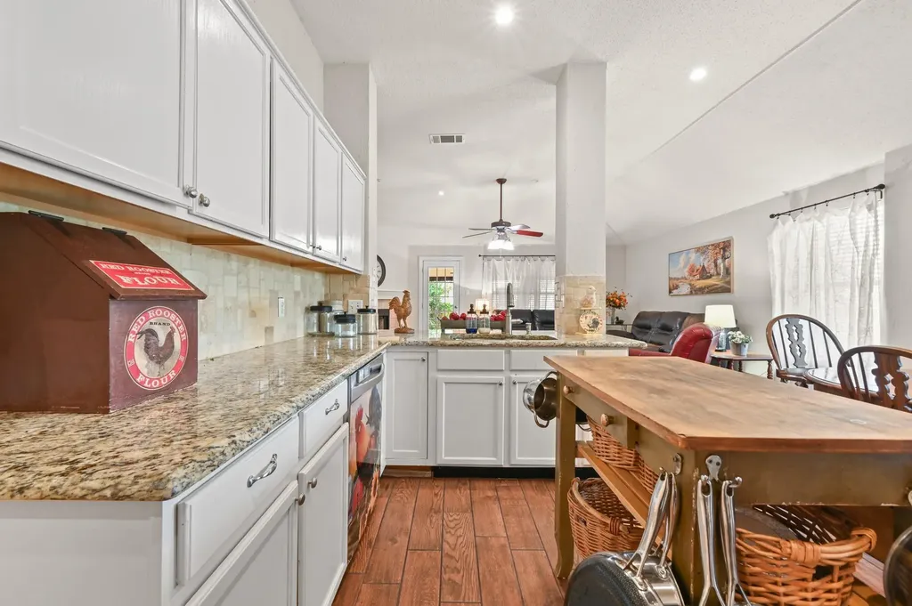 5907 Marchmont Lane Austin TX 78749