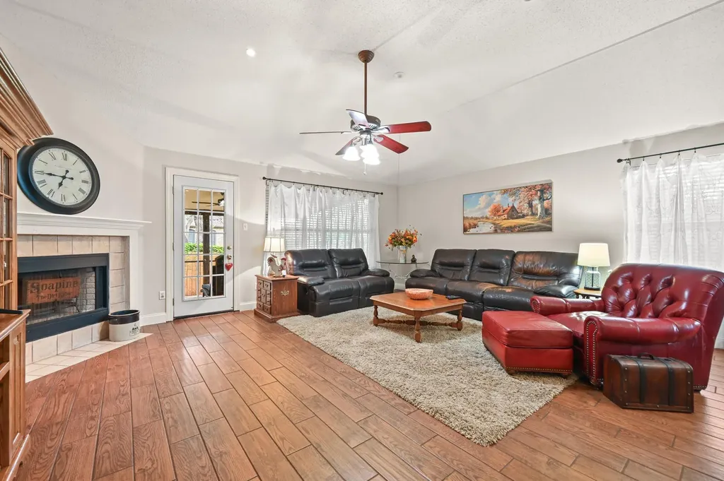 5907 Marchmont Lane Austin TX 78749