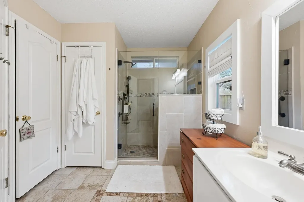 5907 Marchmont Lane Austin TX 78749