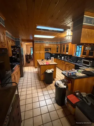 69 County Road 1120 W Maud TX 75567