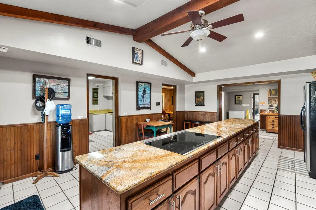 3345 E Austin Street Giddings TX 78942