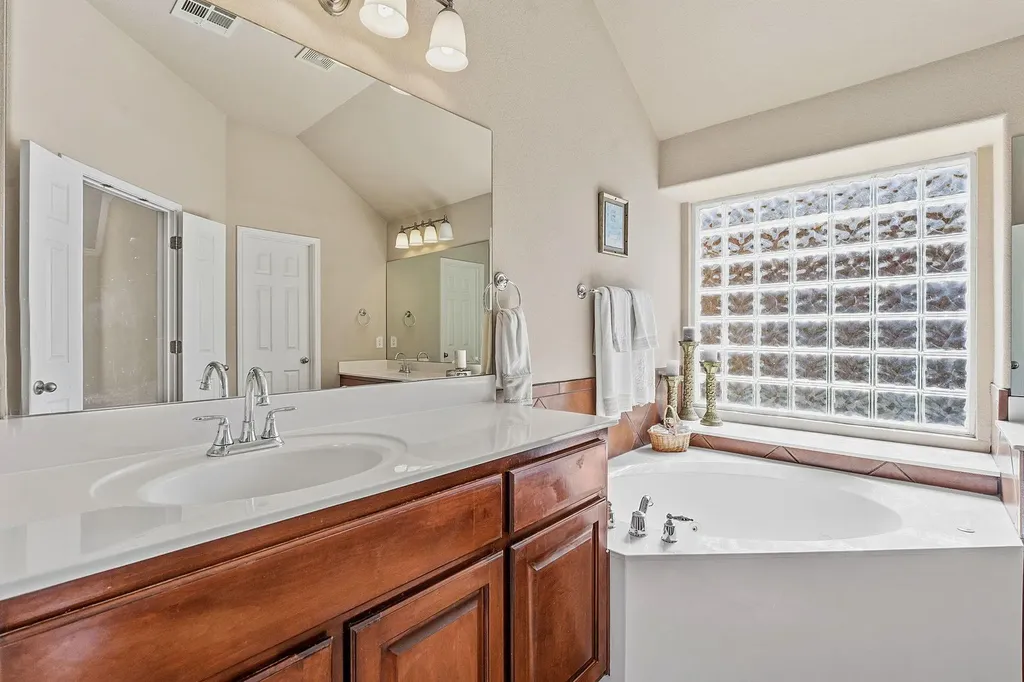 16305 Almaden Drive Austin TX 78717