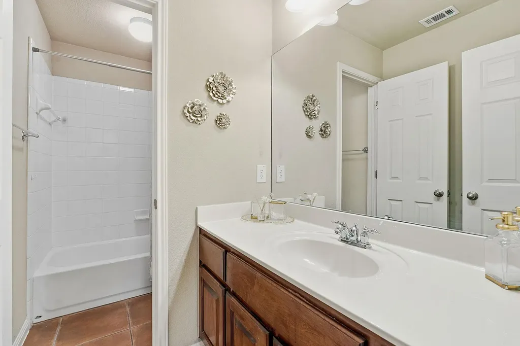 16305 Almaden Drive Austin TX 78717