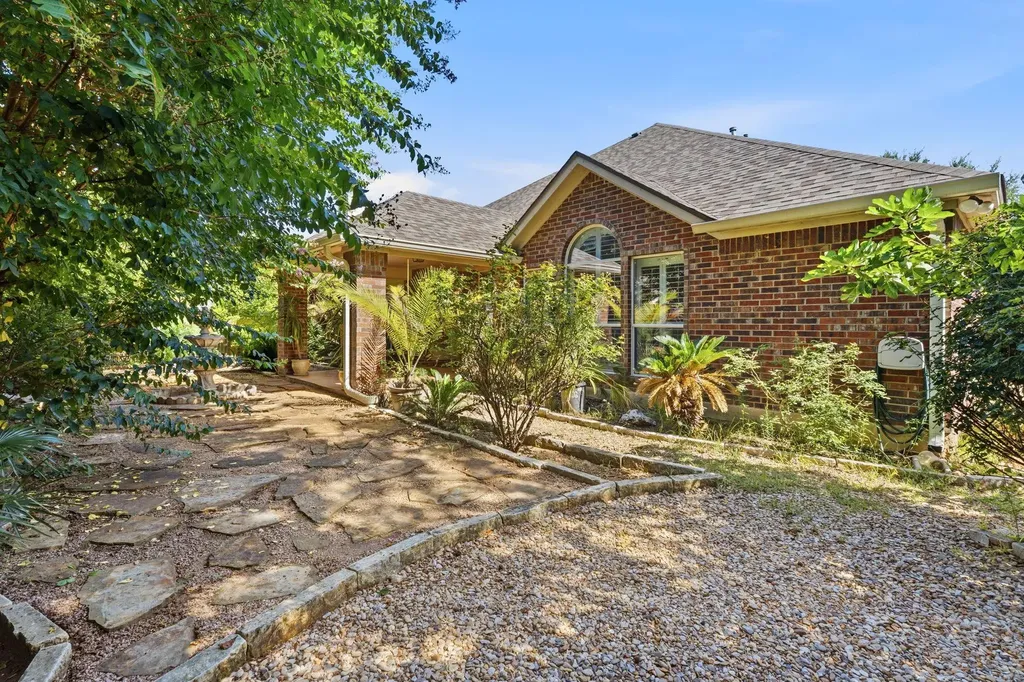 16305 Almaden Drive Austin TX 78717