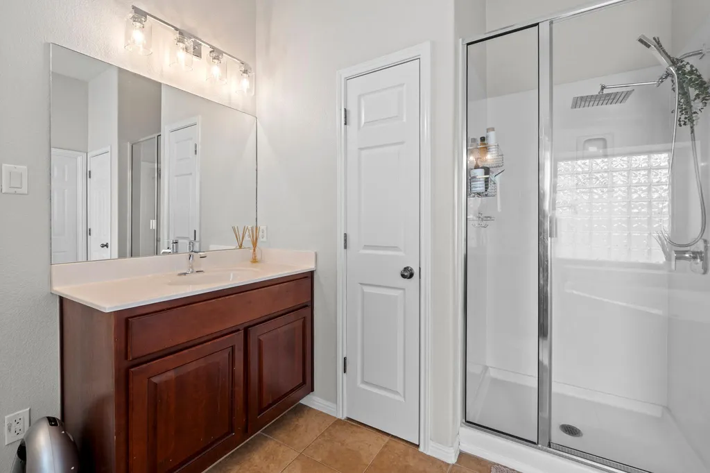 16429 Broadbay Drive Austin TX 78717