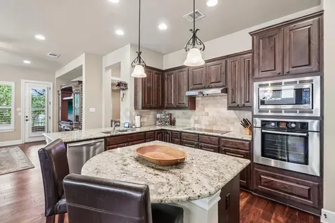 35 Prestonwood Circle Lakeway TX 78734