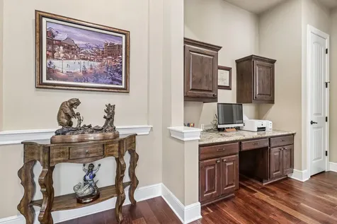 35 Prestonwood Circle Lakeway TX 78734