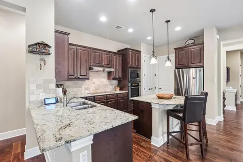 35 Prestonwood Circle Lakeway TX 78734