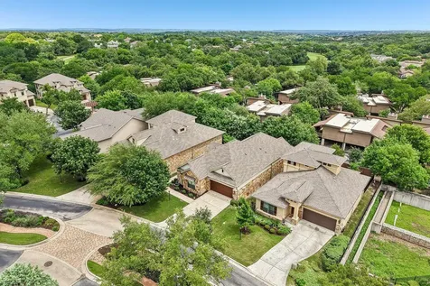 35 Prestonwood Circle Lakeway TX 78734