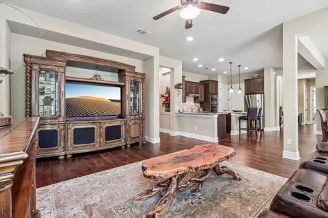 35 Prestonwood Circle Lakeway TX 78734