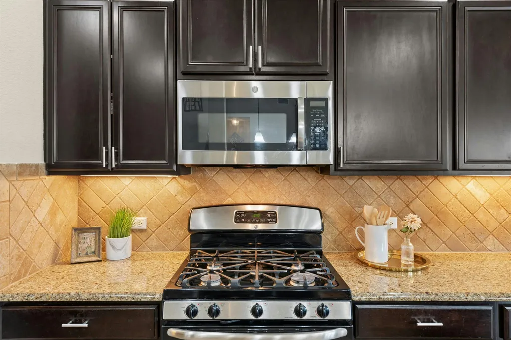 206 Paul Azinger Drive Round Rock TX 78664