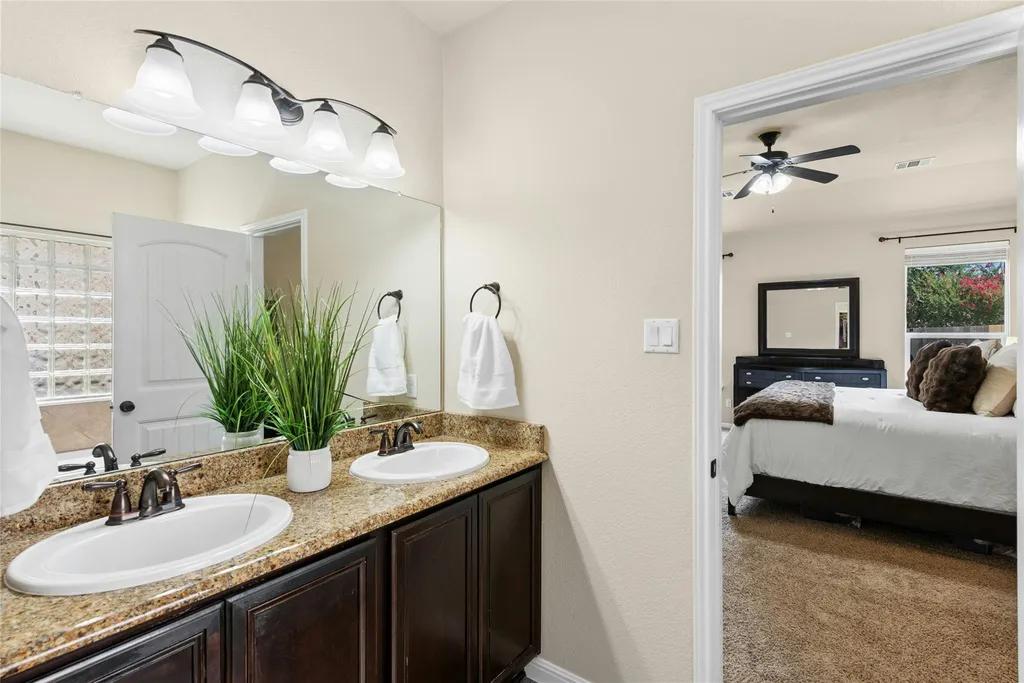 206 Paul Azinger Drive Round Rock TX 78664