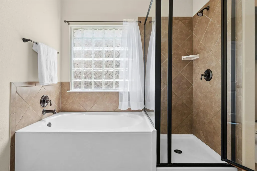 206 Paul Azinger Drive Round Rock TX 78664