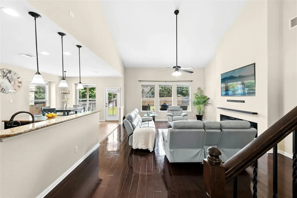 206 Paul Azinger Drive Round Rock TX 78664
