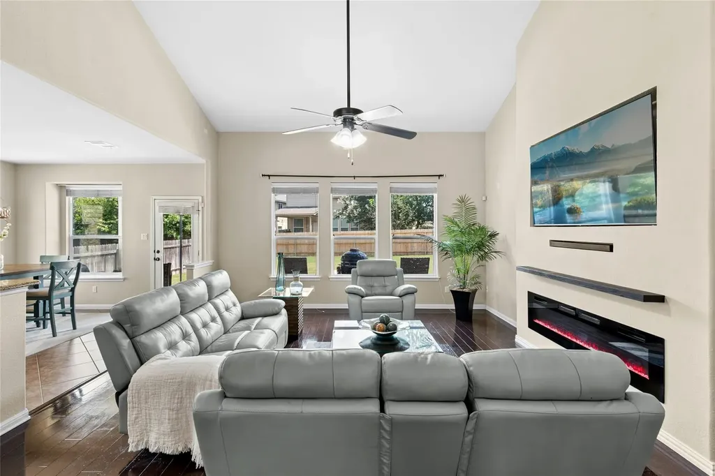 206 Paul Azinger Drive Round Rock TX 78664