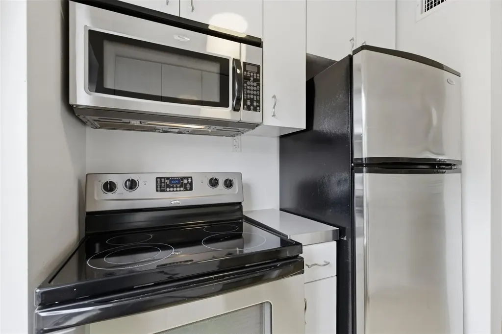 300 Crockett Street Austin TX 78704