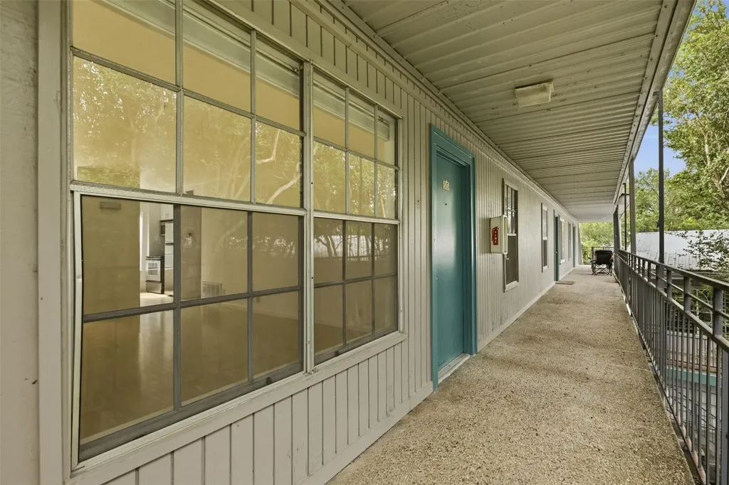 300 Crockett Street Austin TX 78704
