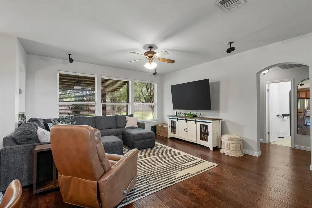 5421 Korth Drive Austin TX 78749