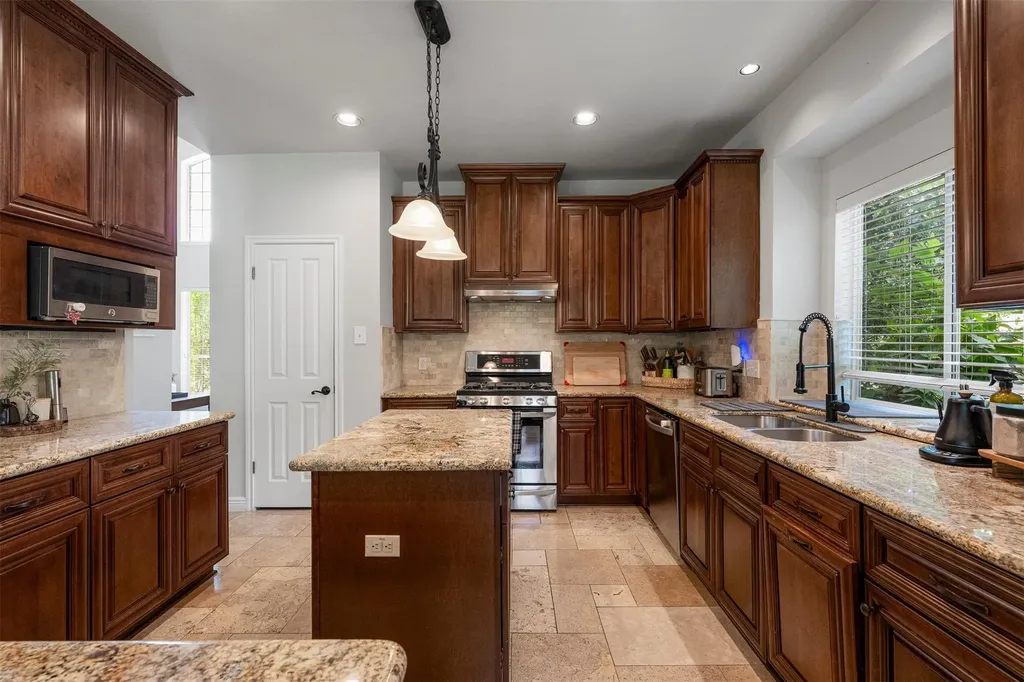 5421 Korth Drive Austin TX 78749