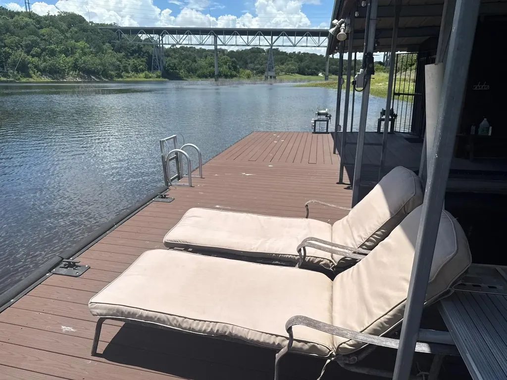 23621 Indian Divide Cove Spicewood TX 78669