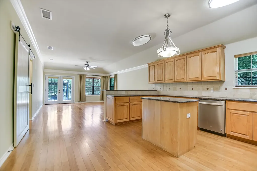 104 Springfield Horseshoe Bay TX 78657