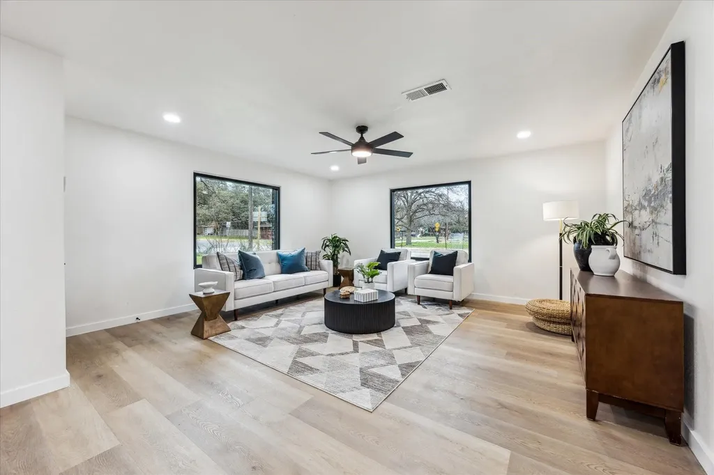 4608 Frontier Trail Austin TX 78745