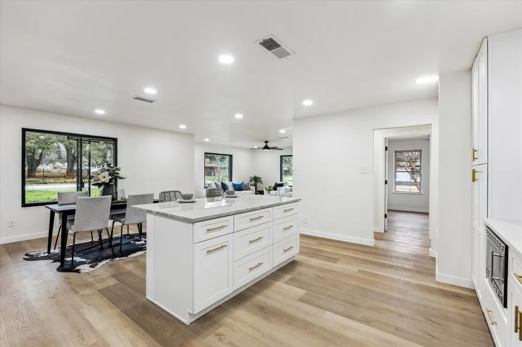 4608 Frontier Trail Austin TX 78745