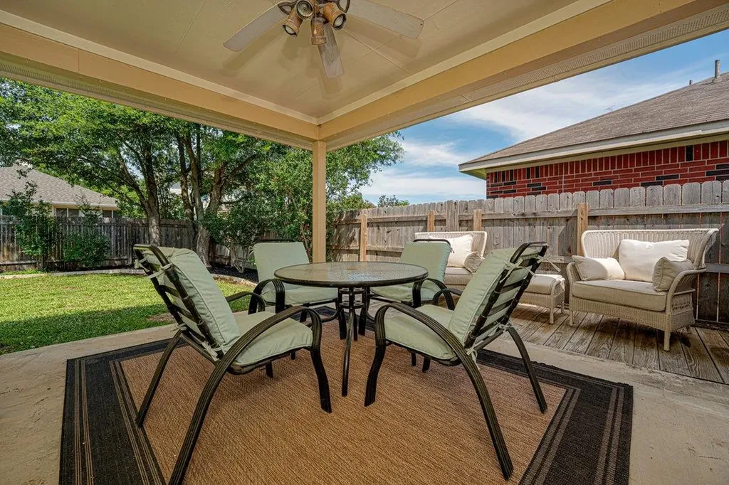 3804 Hidden Lake Crossing Pflugerville TX 78660