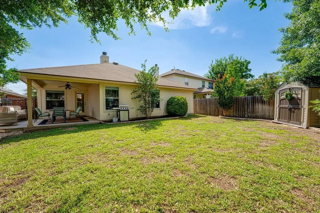 3804 Hidden Lake Crossing Pflugerville TX 78660