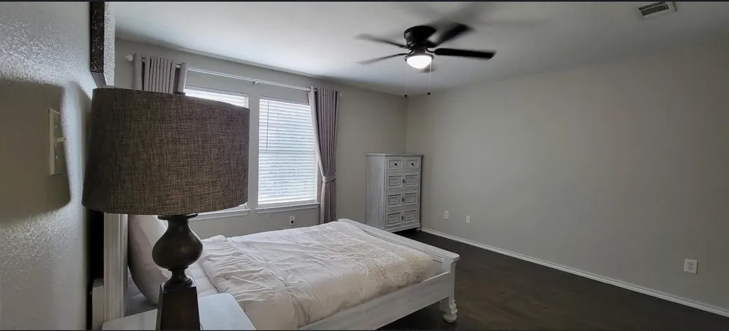 6908 Campina Crossing Del Valle TX 78617