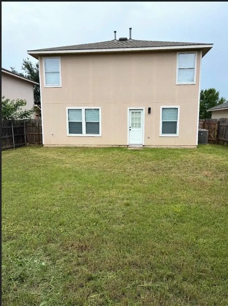 6908 Campina Crossing Del Valle TX 78617