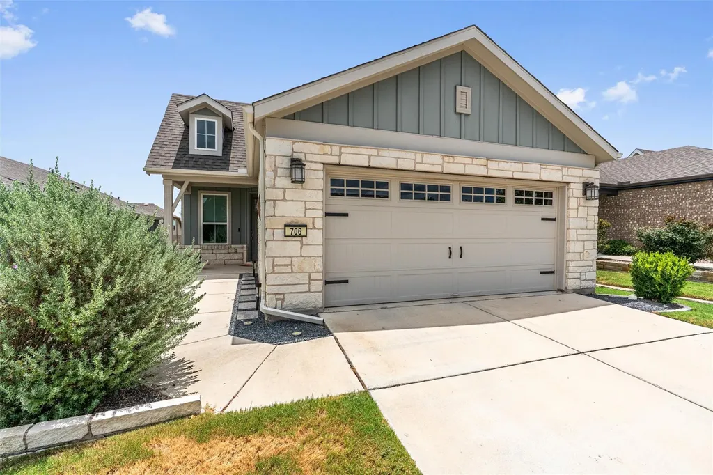 706 Kitty Hawk Road Georgetown TX 78633