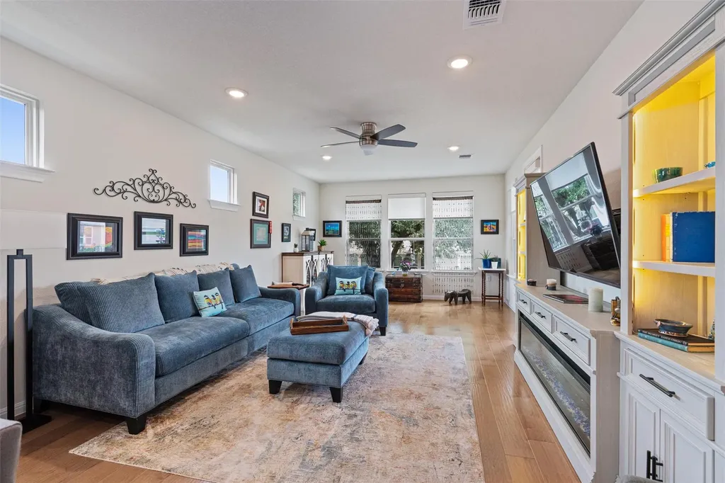 706 Kitty Hawk Road Georgetown TX 78633