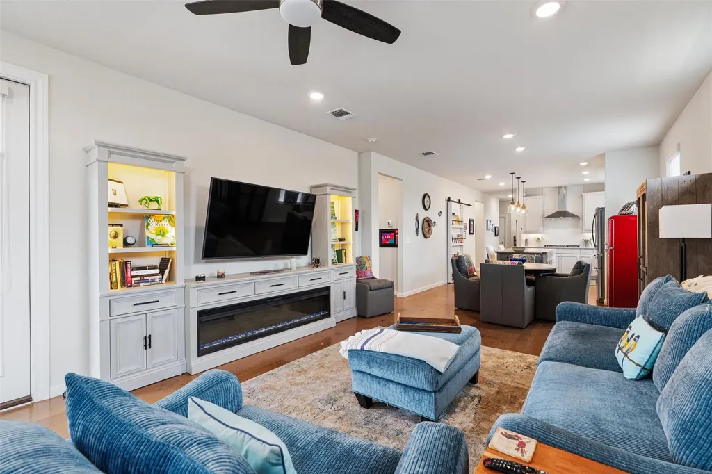 706 Kitty Hawk Road Georgetown TX 78633