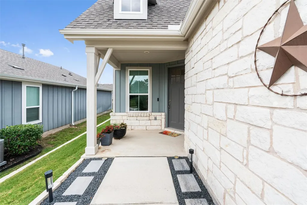 706 Kitty Hawk Road Georgetown TX 78633