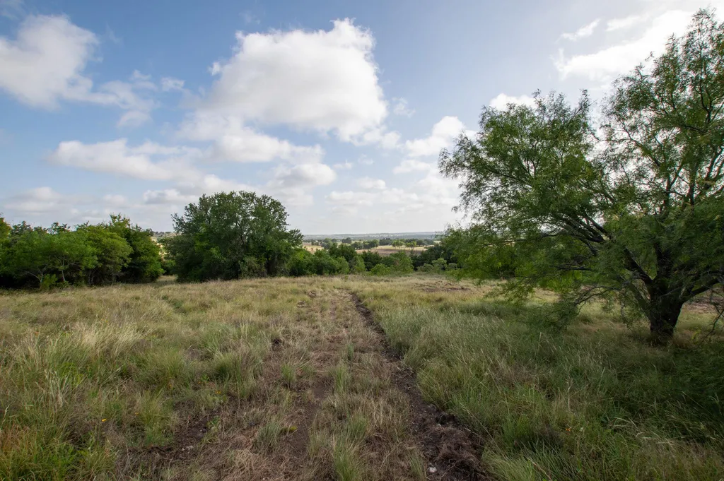 101 Fm-1047 Hamilton TX 76880