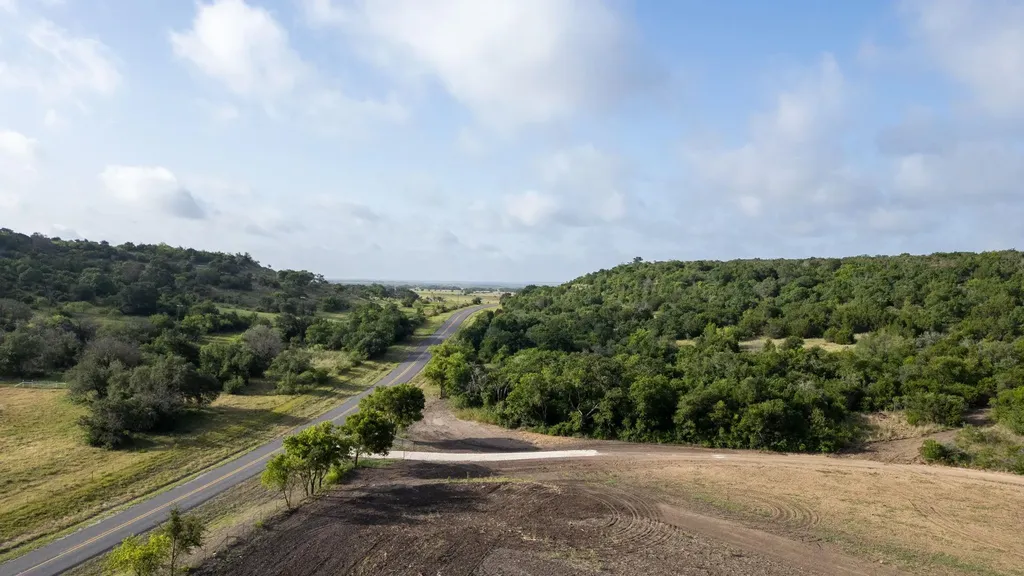 101 Fm-1047 Hamilton TX 76880